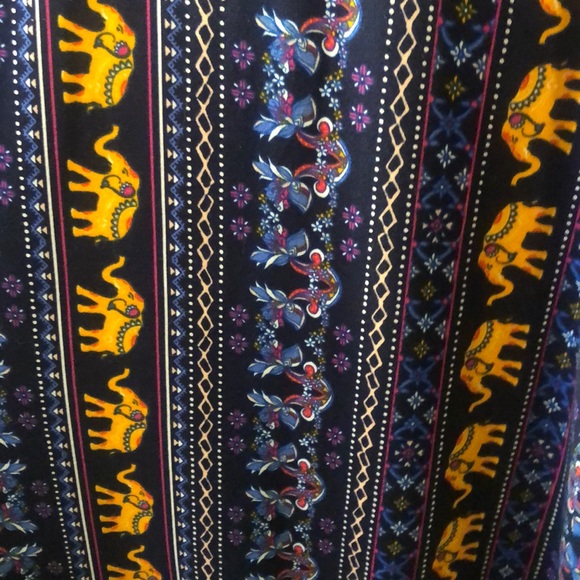 Elephant Summer Knit Dress - Picture 3 of 3